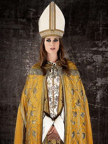Olga : Pope (proche)