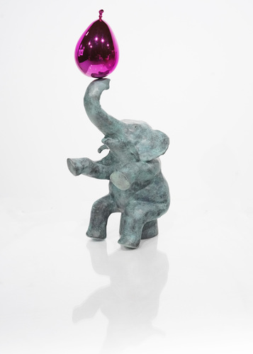 L'Elephant et le ballon violet